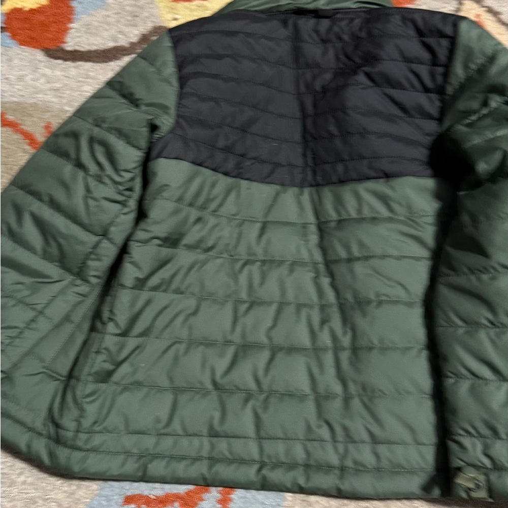 Boys North Face puffer Green and Black Quilted Jacket